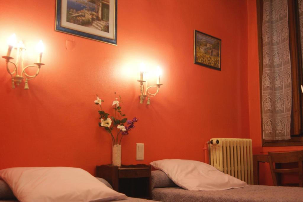 Hotel Innova Cardabella 아비뇽 객실 사진